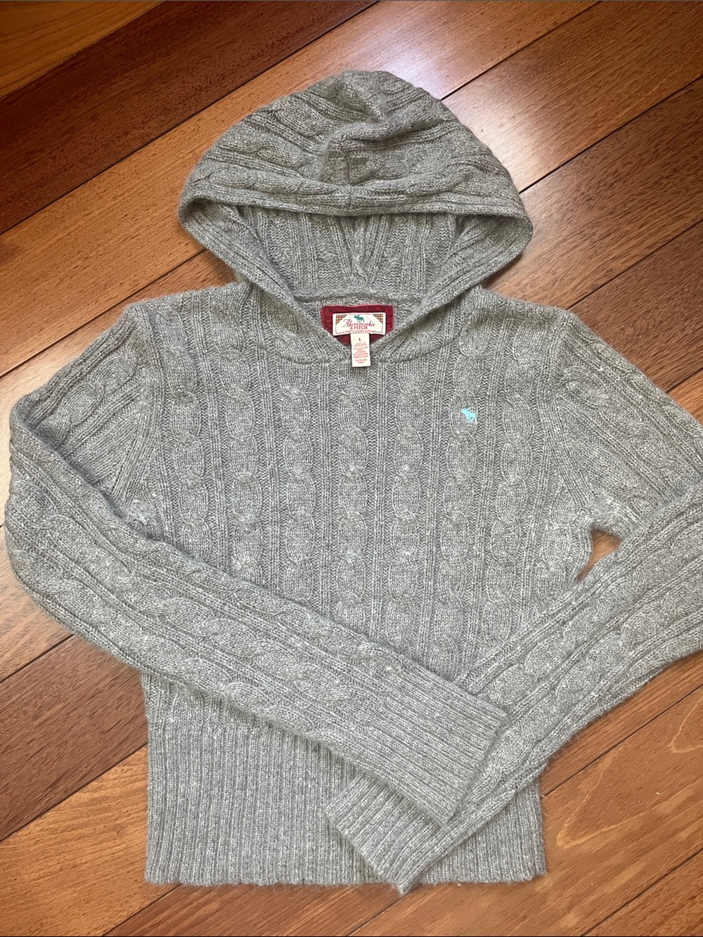EUC Vintage Y2K Abercrombie Moose Logo Cable Knit Hoodie Sweater
